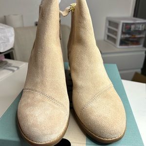 Sadie wedge bootie /color taupe / size 6.5 women